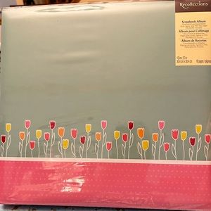 New Recollections Memory Photo Scrapbook Album 12x12” Teal Pink W/Tulip Flowers.